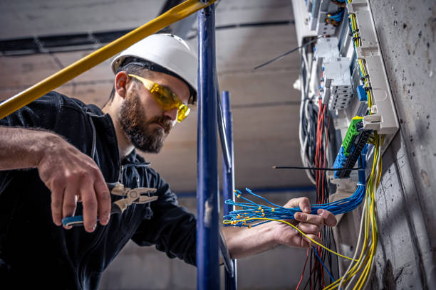 Best Affordable Emergency Electrician  in Four Bridges, OH